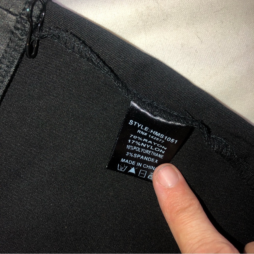 Haute Monde Black Pencil Skirt - Picture 4 of 4